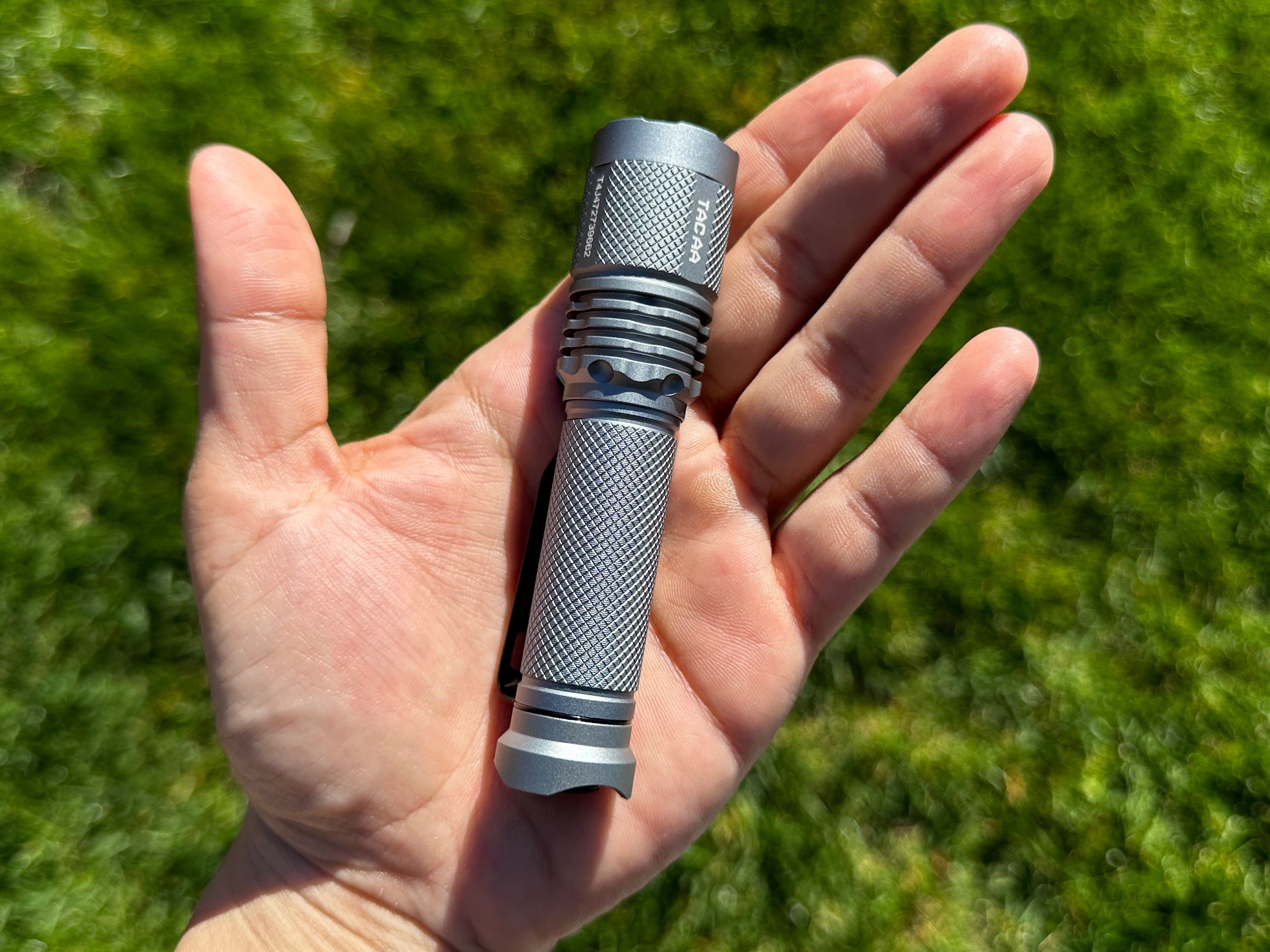 Exclusive Acebeam TAC Flashlight AA / 14500 ( Includes – ONE SHEAR®