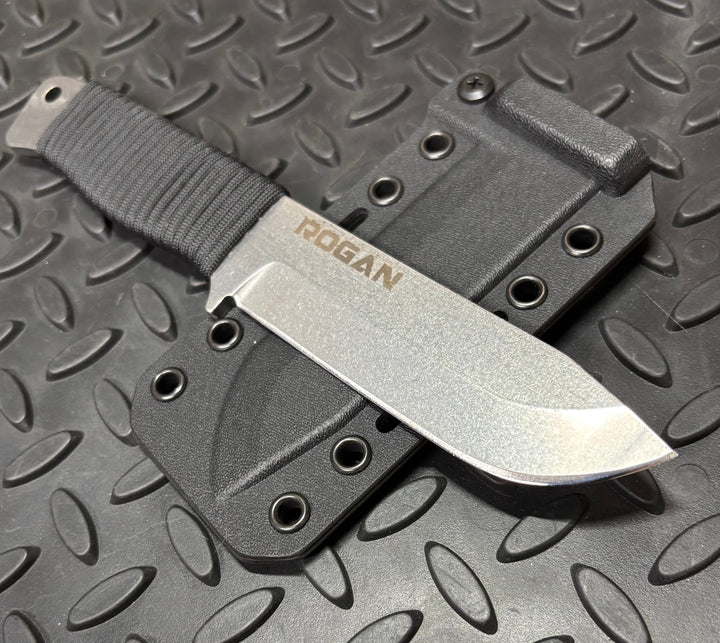 ROGAN Field Knife (Stealth) comes with belt clip