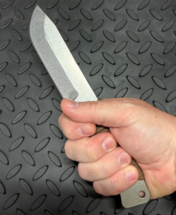 ROGAN Field Knife (Everglades Edition🐊 🐍🌴) comes with belt clip