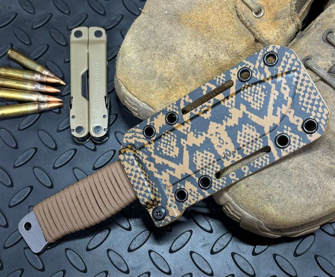 ROGAN Field Knife (Everglades Edition🐊 🐍🌴) comes with belt clip
