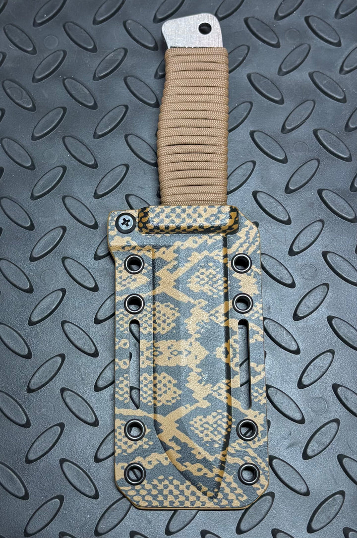 ROGAN Field Knife (Everglades Edition🐊 🐍🌴) comes with belt clip
