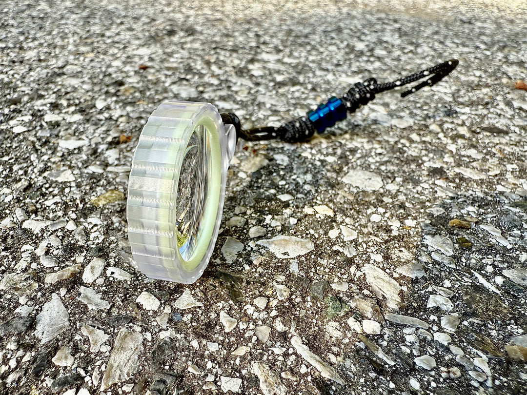 Polycarbonate Titan Zoom - Sapphire Pocket Magnifier by Maratac® 🔥 New 🔥