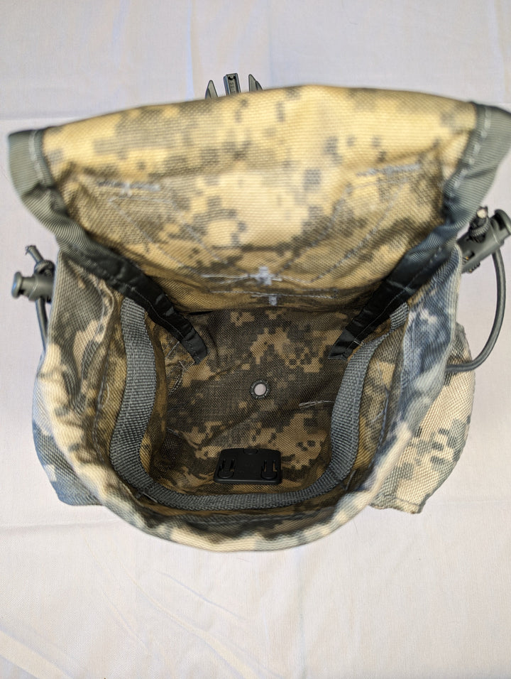 1 Quart Canteen w/ ACU Pouch