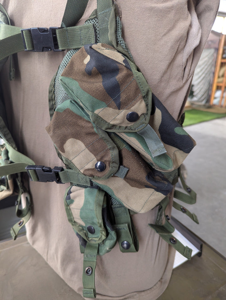 Tactical Load Bearing Vest