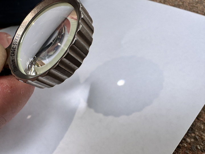 Titan Zoom - Sapphire Pocket Magnifier by Maratac® ( 2 Variants )